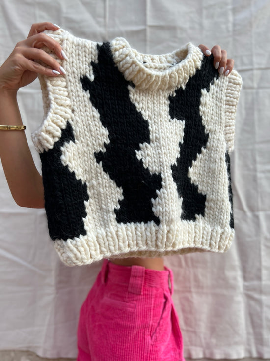 KNITTED WOOL VEST - WAVES - Black & White